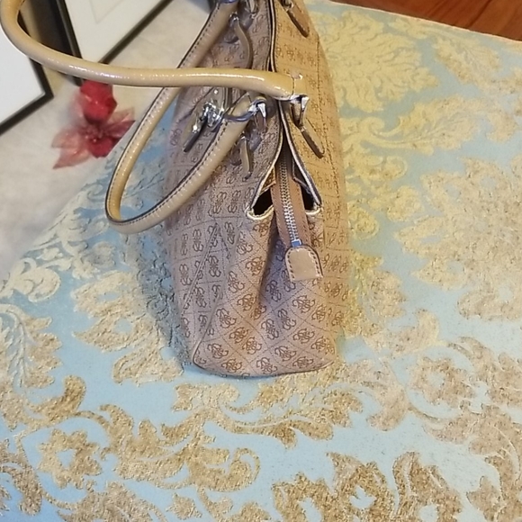 Vintage Guess HandBag - Picture 5 of 8
